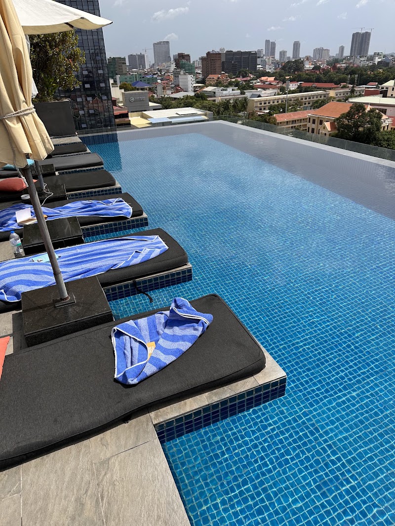 Aquarius Hotel & Urban Resort
