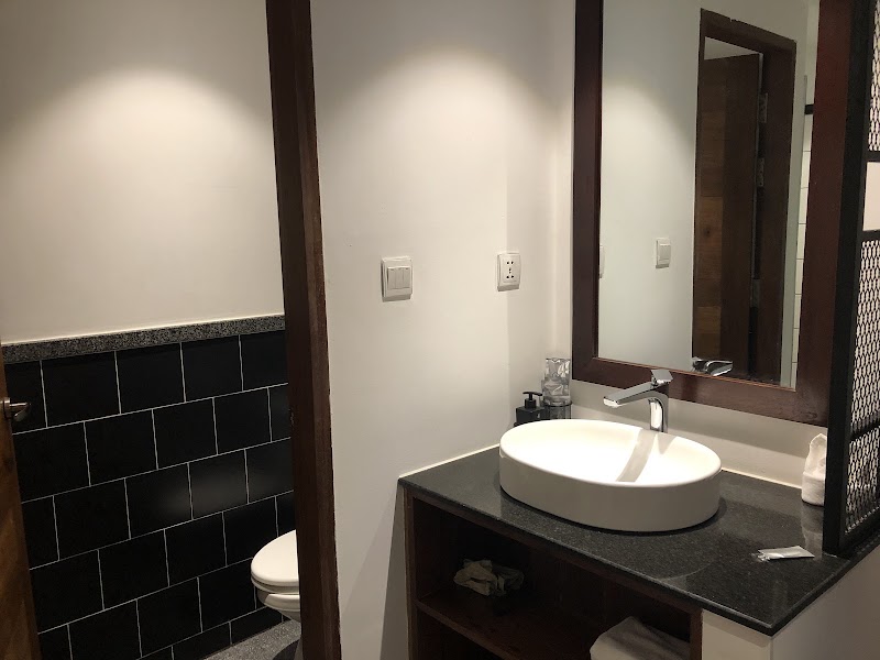 Aquarius Hotel & Urban Resort