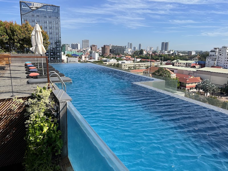 Aquarius Hotel & Urban Resort
