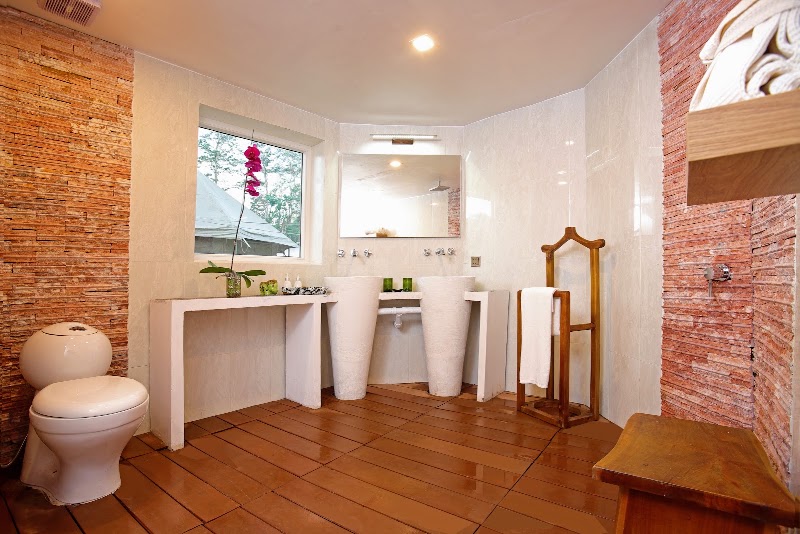 Canvas & Orchids Retreat