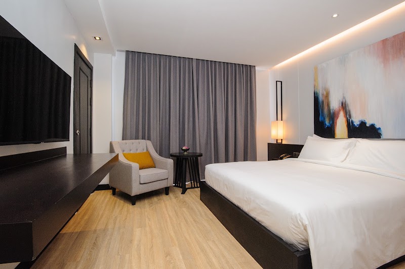 GLOW PARK HOTEL Grand Royal Palace