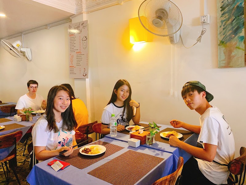 Grand Elevation Hotel
