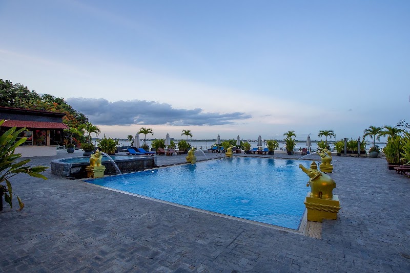 Hotel Cambodiana