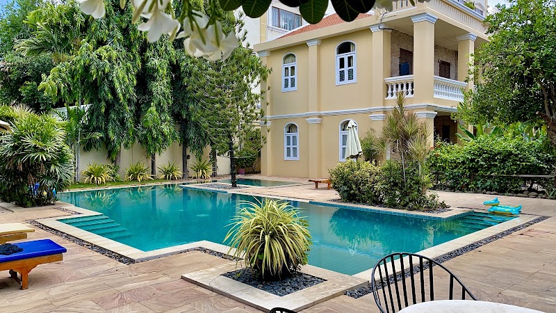 La Villa Battambang Restaurant Boutique Hotel