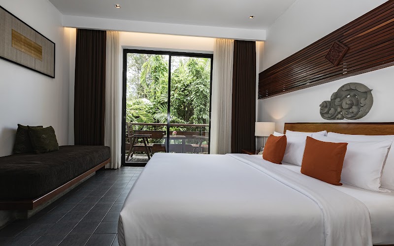 Lynnaya Urban River Resort & Spa