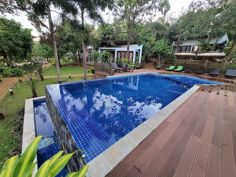 Mayura Hill Resort