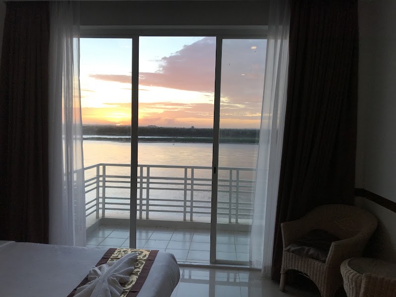Mekong Dolphin Hotel