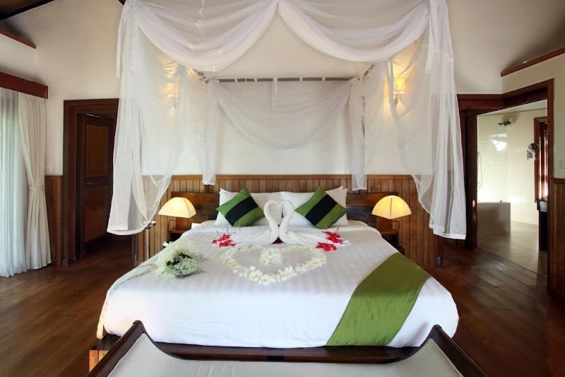 Nataya Round House Coral Bay Resort