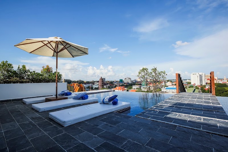 Patio Hotel and Urban Resort