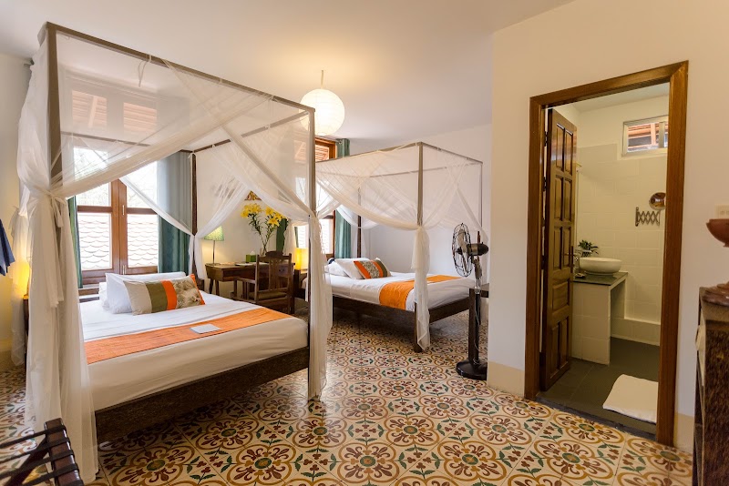 Pavilion Hotel