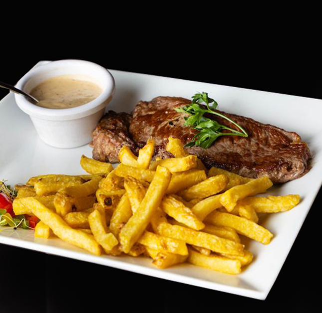 Privada Lodge - Historic Hotel - Rooftop Bar & Grill