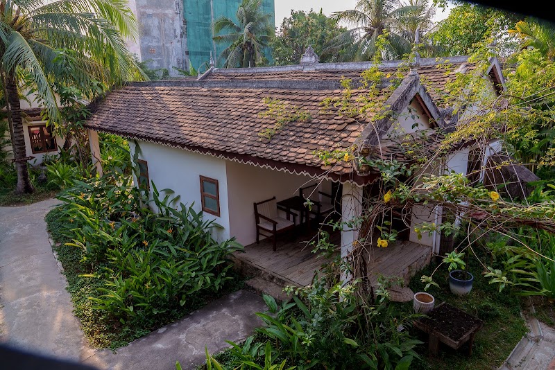 Sambor Village Hotel