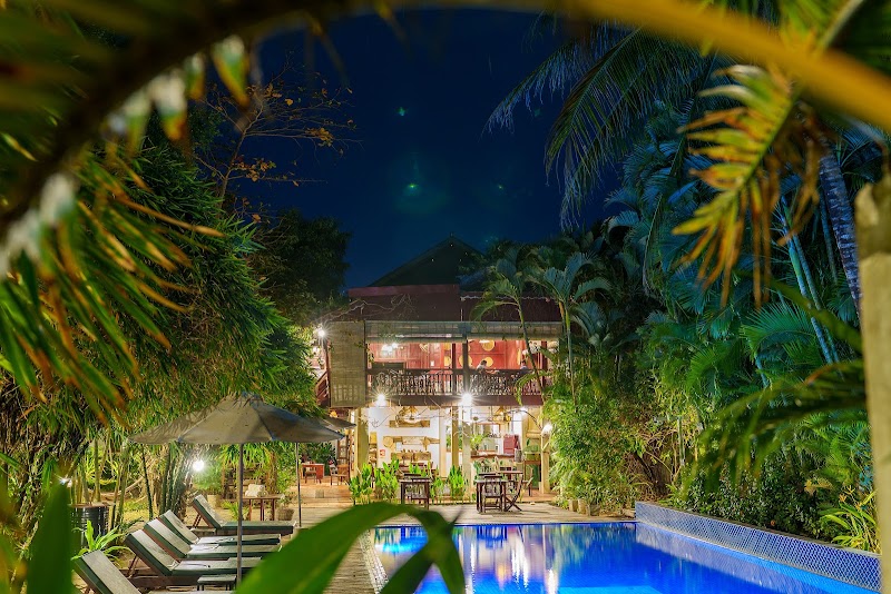 Sambor Village Hotel