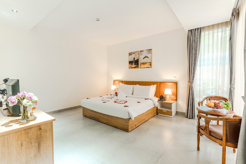 Sea Breeze Hotel & Villa