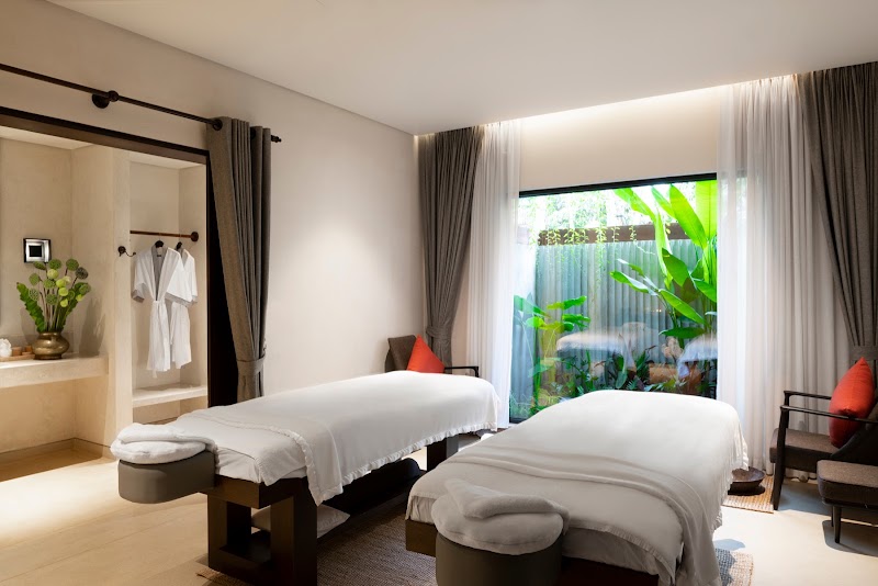 Treeline Urban Resort