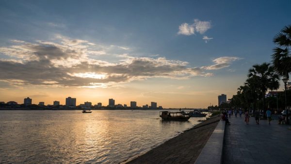 When is the best time to visit Phnom Penh