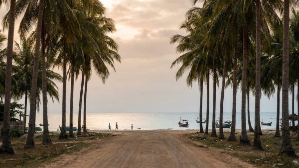 When is the best time to visit Sihanoukville