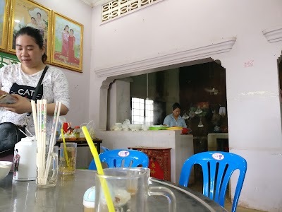 ម៉ីស្រស់ សាច់ស្រួយឆ្ងាញ់ ម៉ាក់ស្រីស្រាយ ព្រះប្រសប់