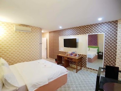 BK សាច់អាំងទឹកកាពិ