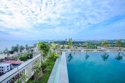 Sea Breeze Hotel & Villa