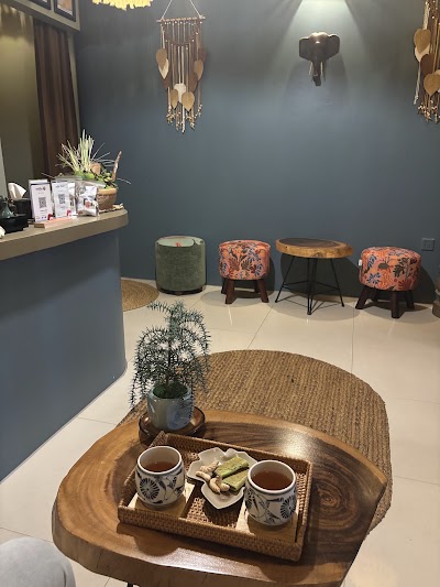 Golden Hands Massage & Spa