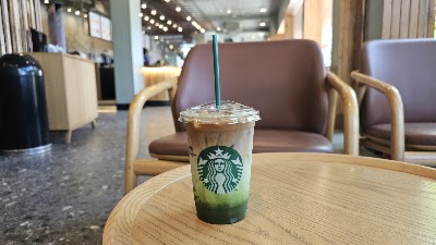 Starbucks Cafe