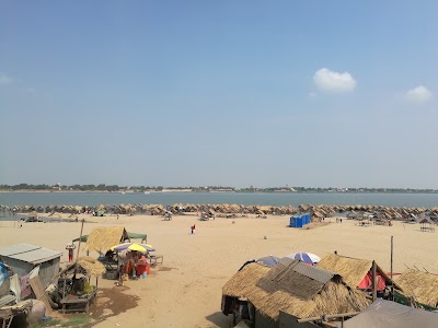 ឆ្នេរខ្សាច់ កោះដាច់
