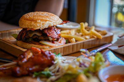 Laundry Cafe Burger Bar