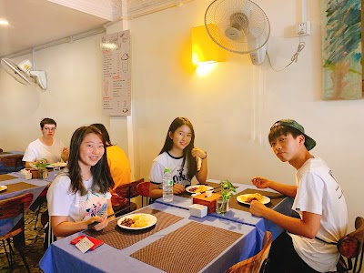 Grand Elevation Hotel