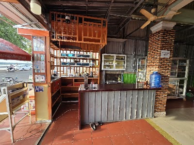 Silver Dolphin Guesthouse & Restaurant