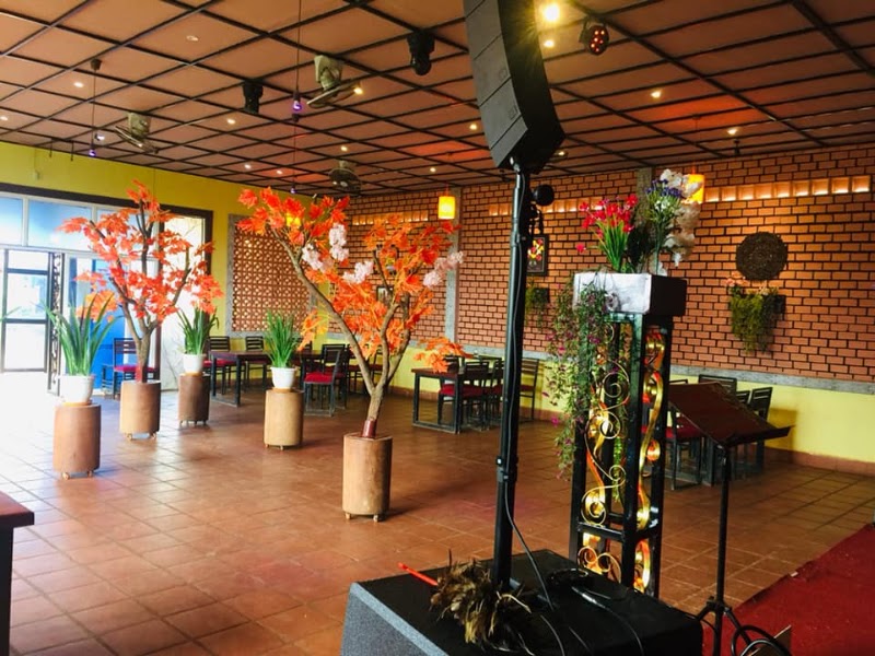 Ramorn Pub Mondulkiri — Restaurants, Sen Monorom