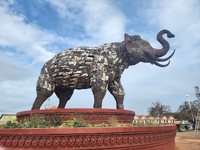 Chainsaw Elephant