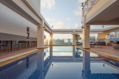 Amana Hotel & Residences