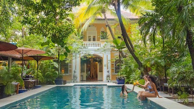 Pavilion Hotel