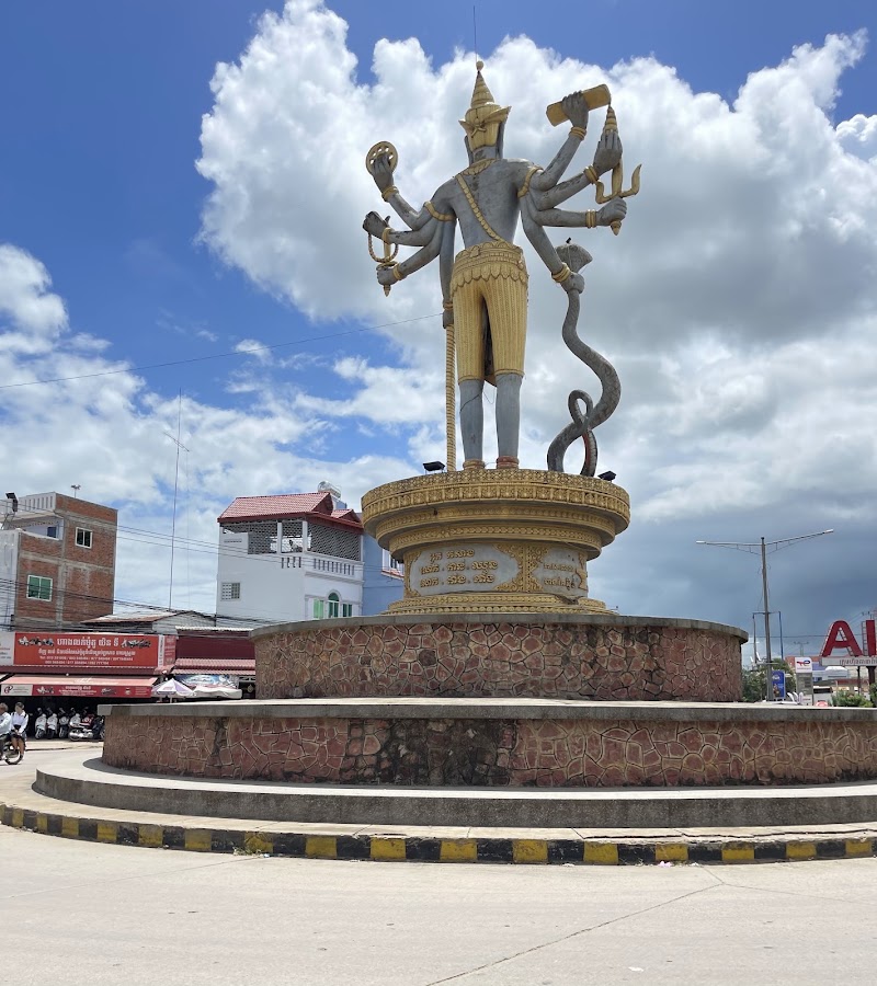 Preah Noray Roundabout