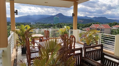 Monica Guesthouse & Restaurant