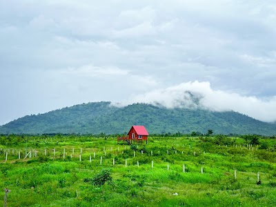 សួនកសិទេសចរណ៍ខ្នងផ្សារ_Resort_Camping