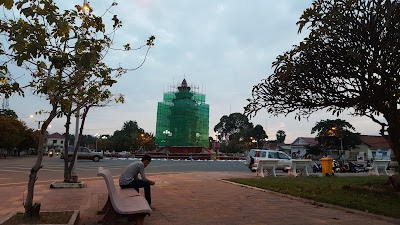 Independence Monument - Kampong Chhnang Province