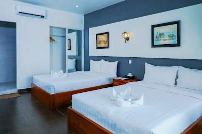 Sea Breeze Resort