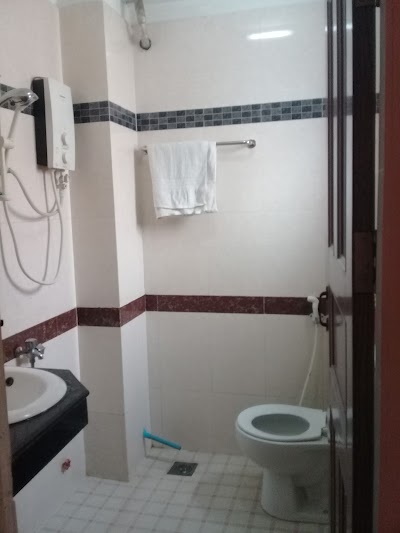 ផ្ទះសំណាក់ឡុងថៃលី