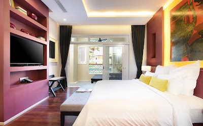 The Royal Family Suites
