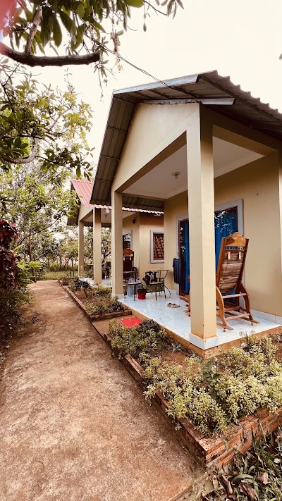 Manel Guesthouse and Restaurant