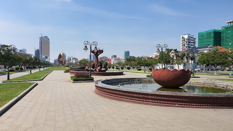 Wat Botum Park