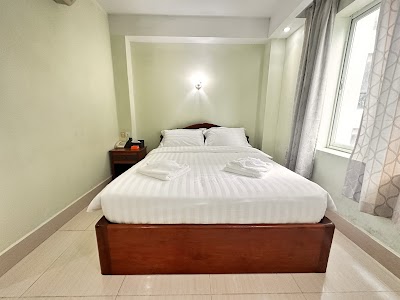 ផ្ទះសំណាក់អង្គរម៉ូដែល