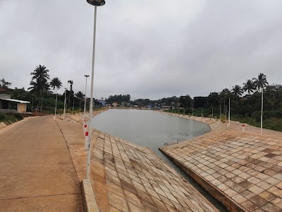 ទំនប់សែនមនោរម្យ