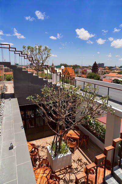 Patio Hotel and Urban Resort