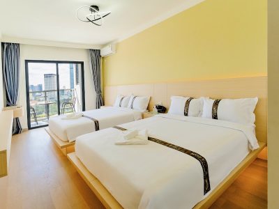 X ONE HOTEL