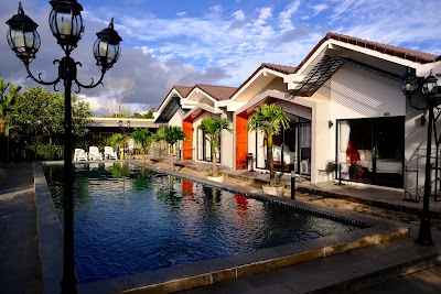 Sandy Clay Bungalows