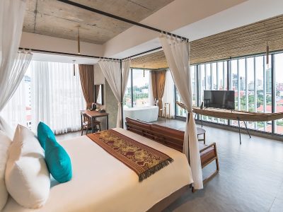 CHECK inn Phnom Penh Royal Palace
