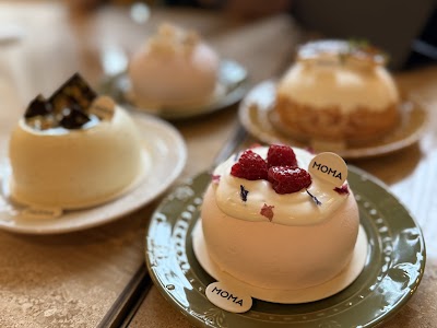 Moma Bakehouse & Bistro
